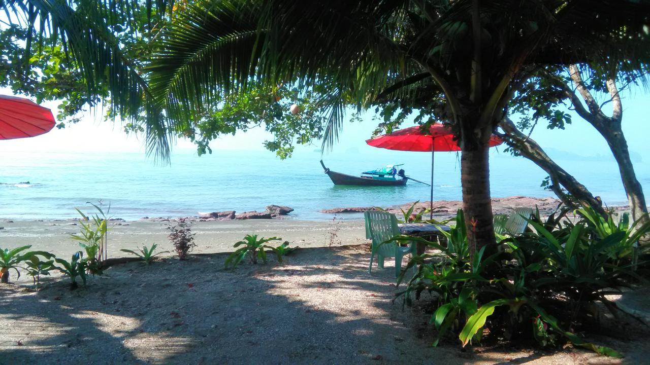 Dugong Koh Sukorn Hotel Ko Sukon Exterior foto